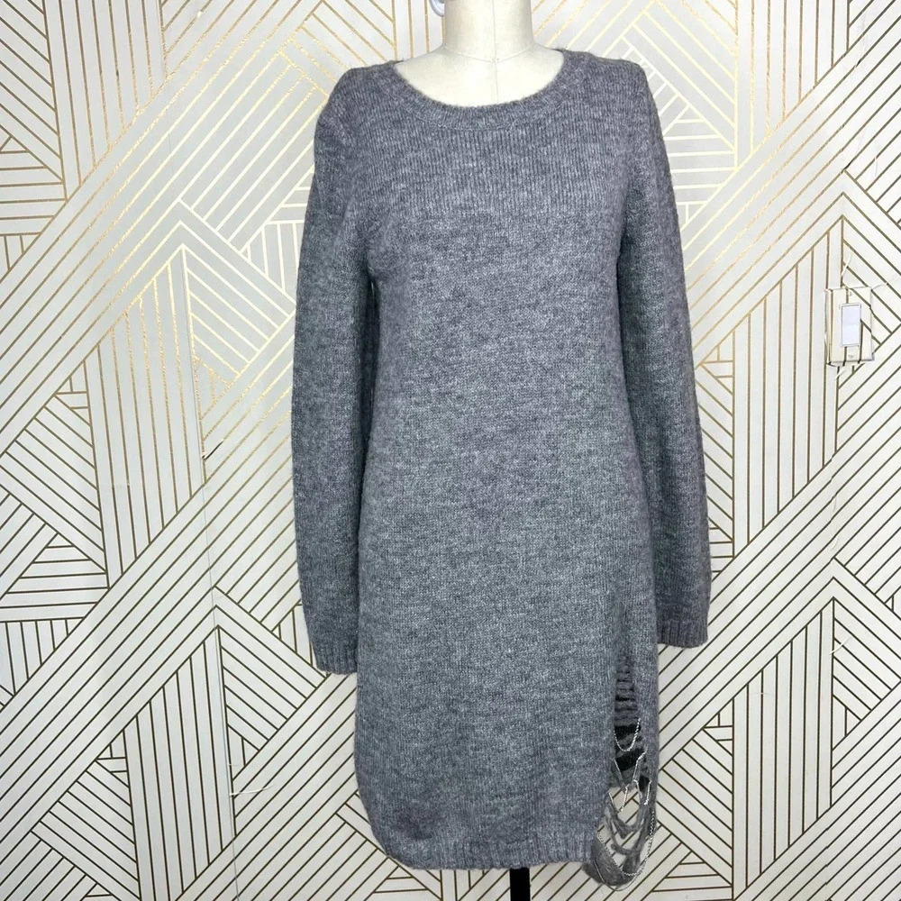 Mark & James x Badgley Mischka Gray Distressed Chain Sweater Dress Size Small